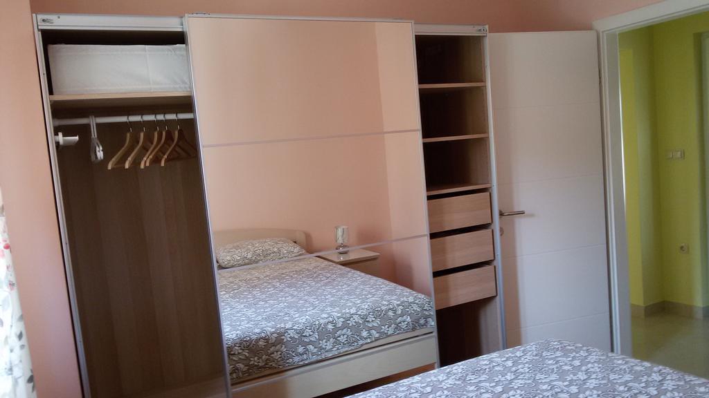 Apartman Viktorija Vodice Exterior foto