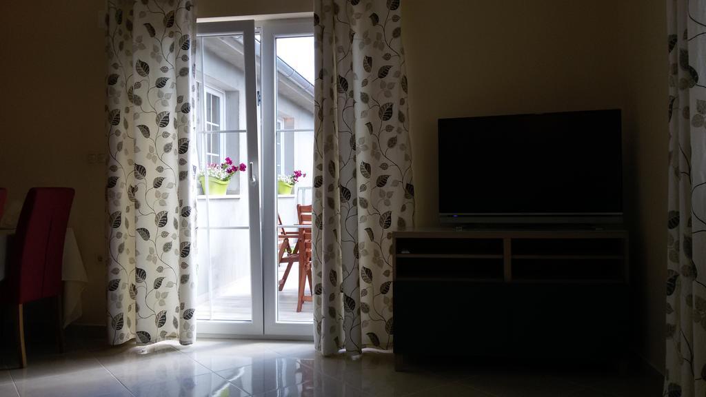 Apartman Viktorija Vodice Exterior foto